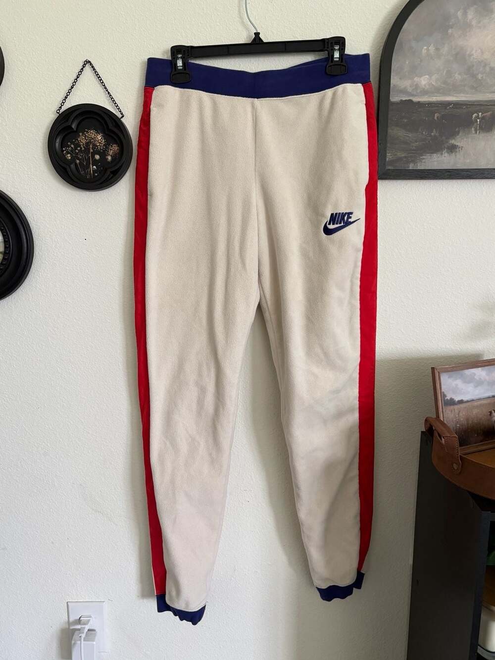 Nike Fleece Sweatpants Size M Off-White Red Blue